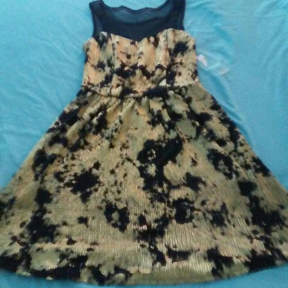 Brand new dress size xs to size small